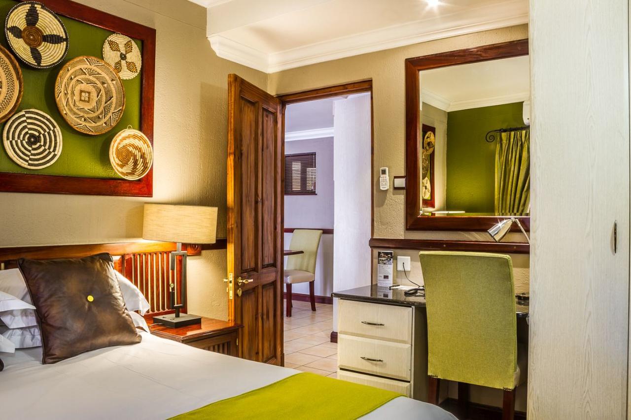 Peermont Mondior Hotel Gaborone Zewnętrze zdjęcie