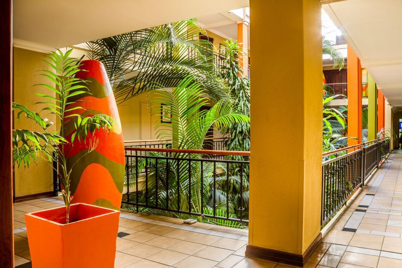 Peermont Mondior Hotel Gaborone Zewnętrze zdjęcie