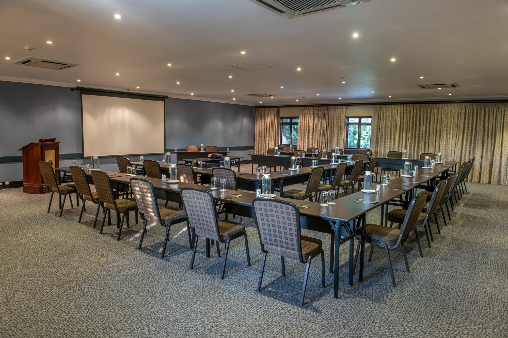 Peermont Mondior Hotel Gaborone Zewnętrze zdjęcie