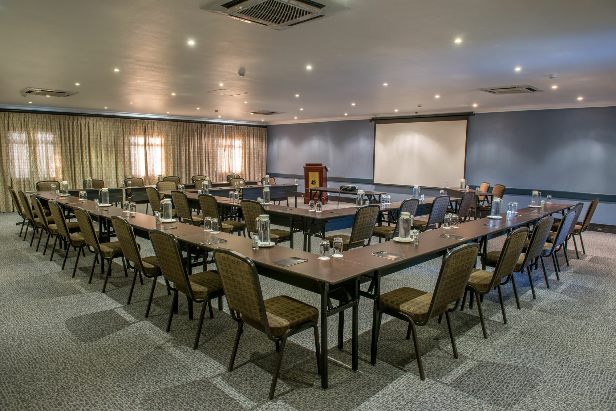 Peermont Mondior Hotel Gaborone Zewnętrze zdjęcie